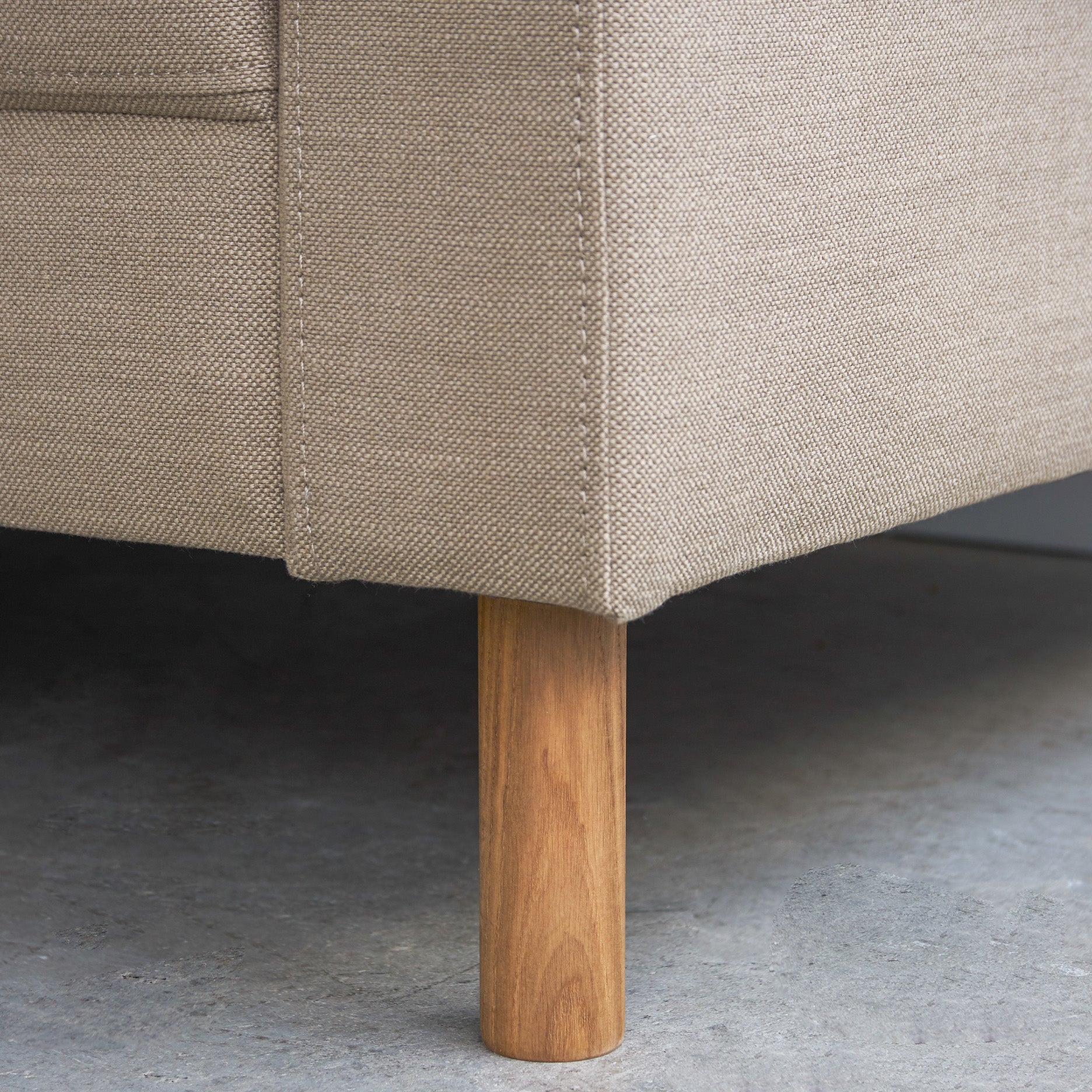 Stapleton II 3 pers. sofa m. egetræsben